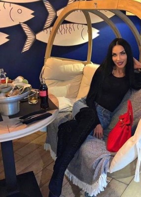 Проститутка Кайли